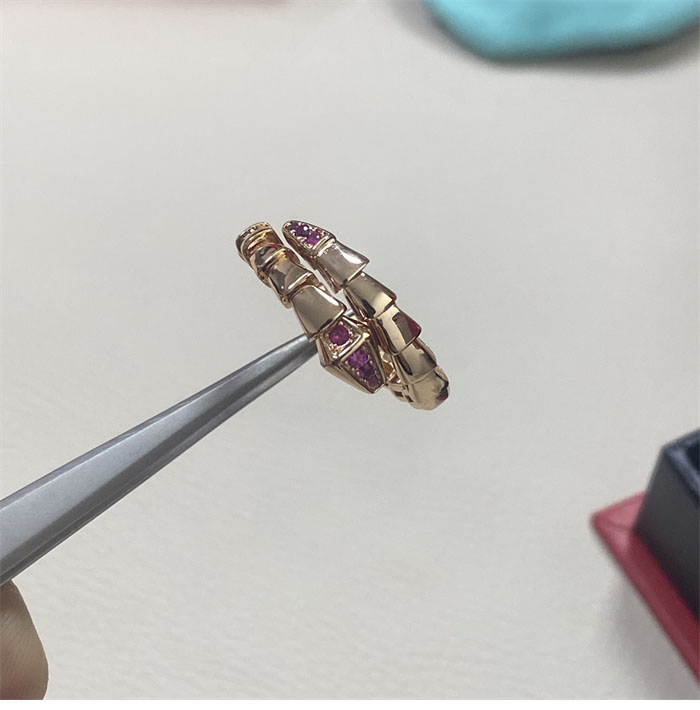 불가리 세르펜티 바이퍼 링