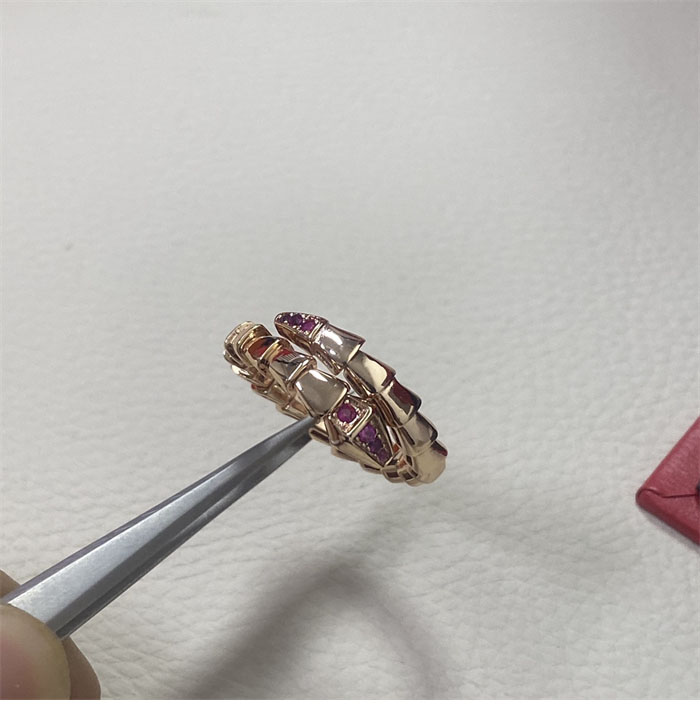 불가리 세르펜티 바이퍼 링