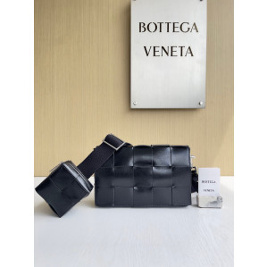 Bottega Veneta Cassette With Versatile Strap