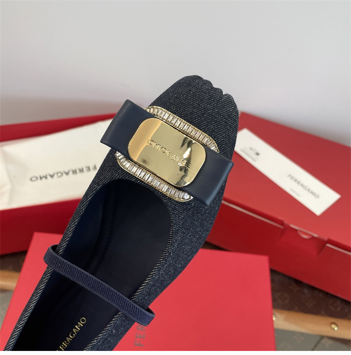 페레가모 뉴 바라 플레이트 발레플랫