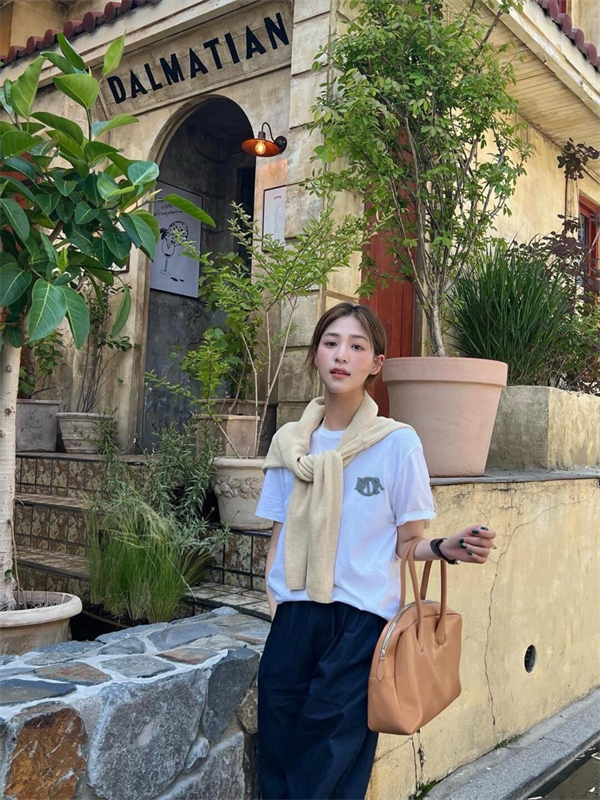 디올 Charm 코튼 반팔 티셔츠