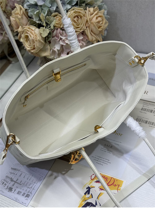 디올 뚜주흐 백 스몰 화이트 매크로 까나쥬