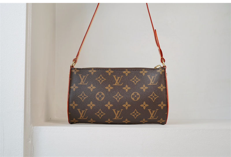 루이비통 포쉐트 티레트 백 M47123