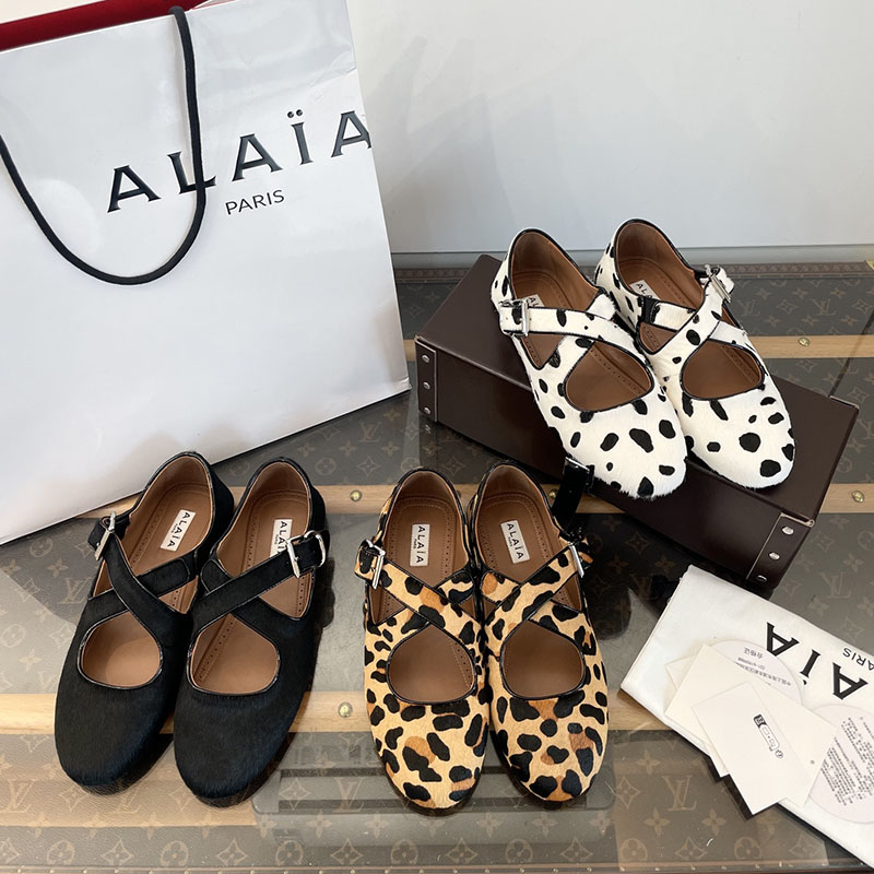 알라이아 크리스 크로스 레오파드 헤어카프 발레리나 슈즈