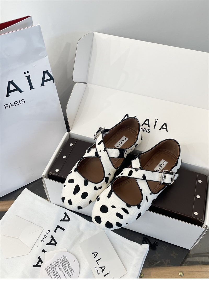 알라이아 크리스 크로스 레오파드 헤어카프 발레리나 슈즈