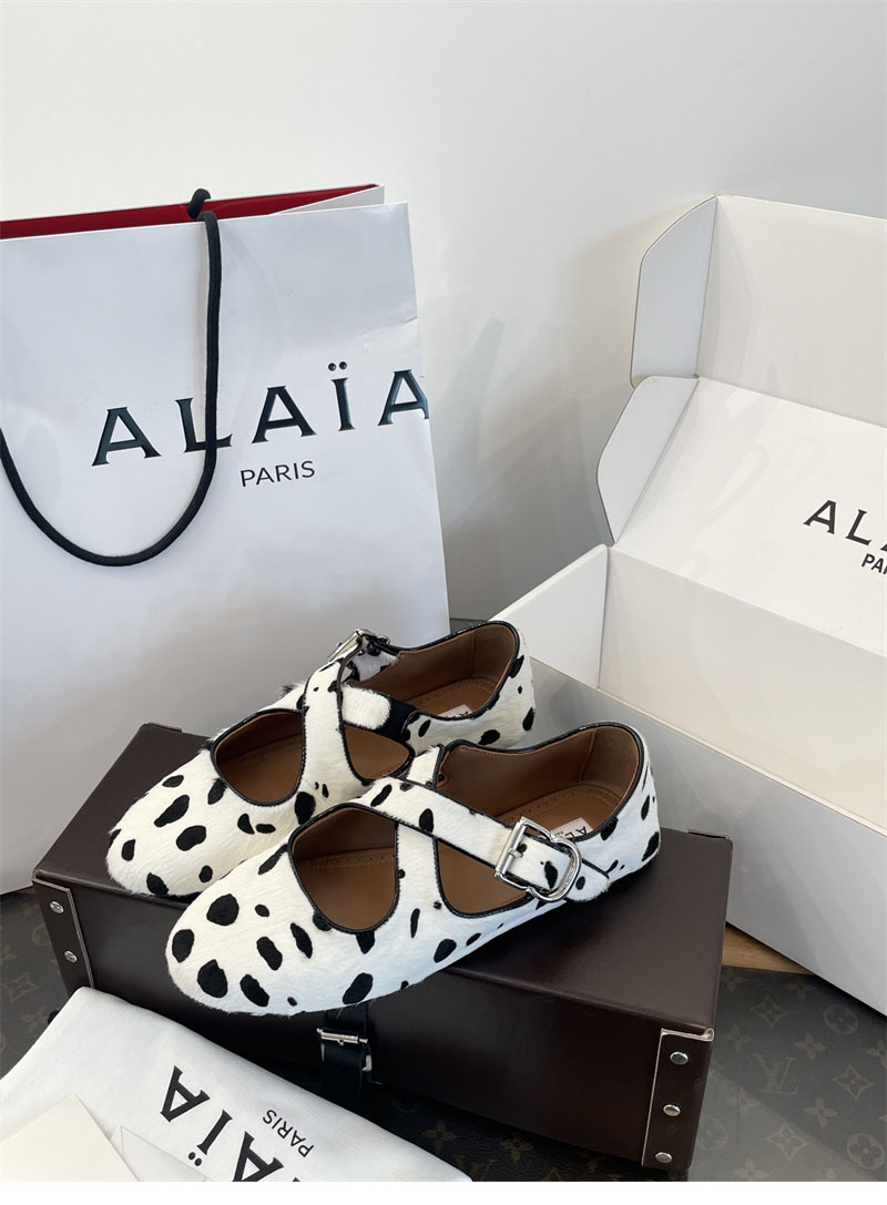 알라이아 크리스 크로스 레오파드 헤어카프 발레리나 슈즈