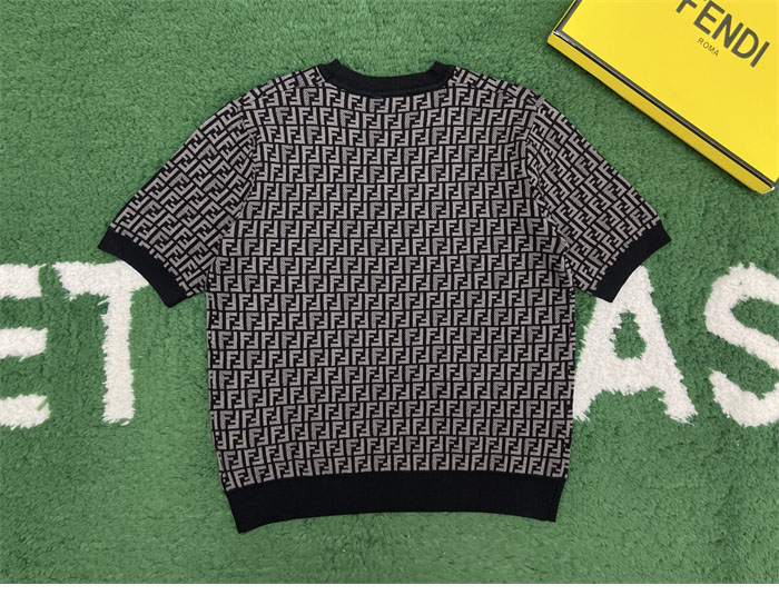펜디 점퍼 페브릭 반팔 니트 스웨터