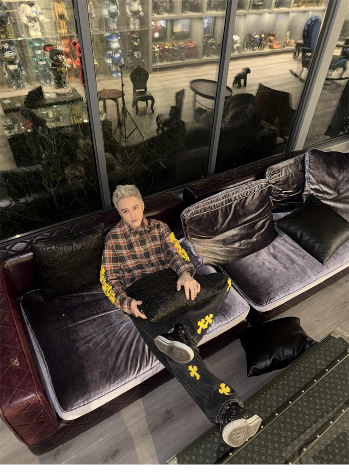 크롬하츠 플로랄 크로스 로고 셔츠 2컬러