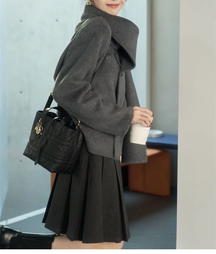 디올 뚜주흐 스몰 버티컬 토트백 블랙 매크로까나쥬