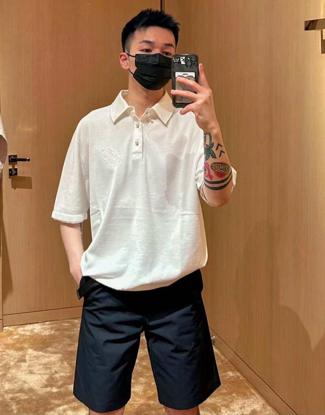 루이비통 엠브로이더드 코튼 블렌드 폴로 반팔 티셔츠 “2COLOR”