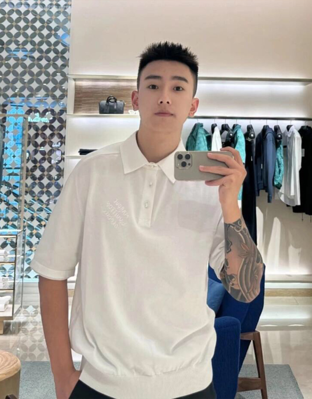 루이비통 엠브로이더드 코튼 블렌드 폴로 반팔 티셔츠 “2COLOR”