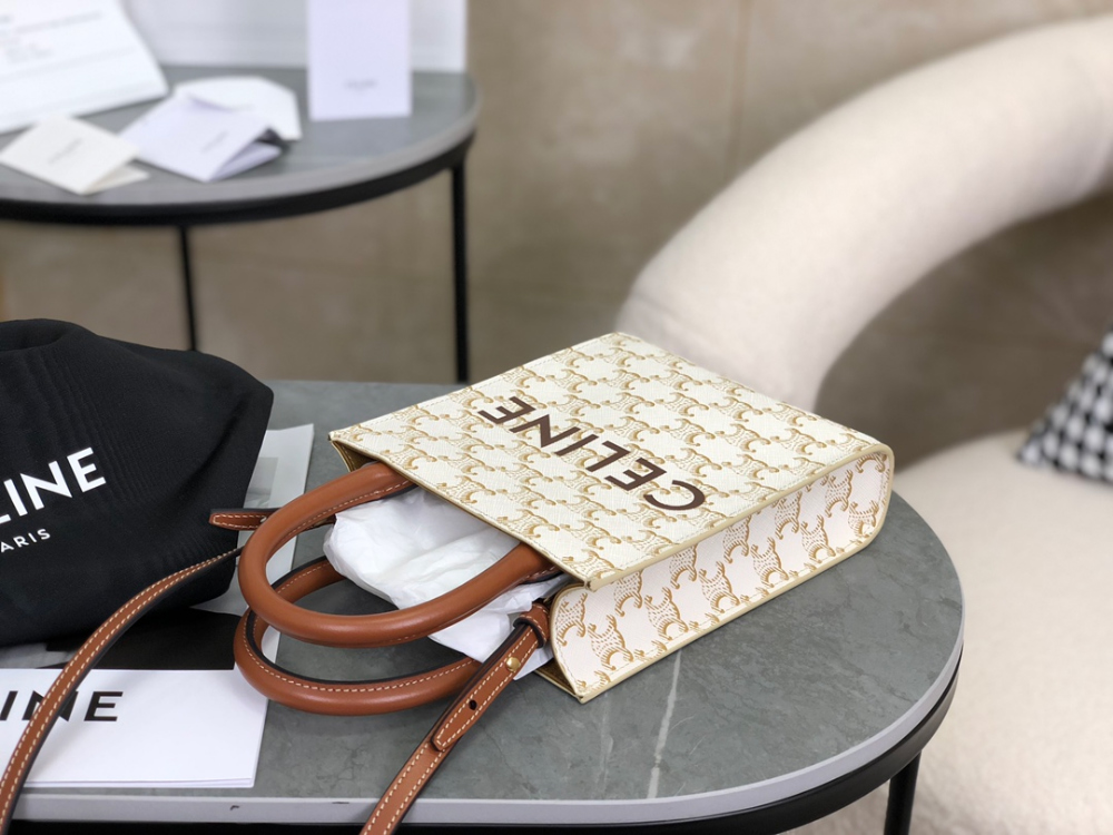 셀린느 Mini Vertical Cabas In Triomphe Canvas and Calfskin