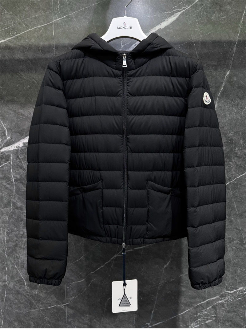 몽클레어 Hade 히데 후드 숏 다운 패딩