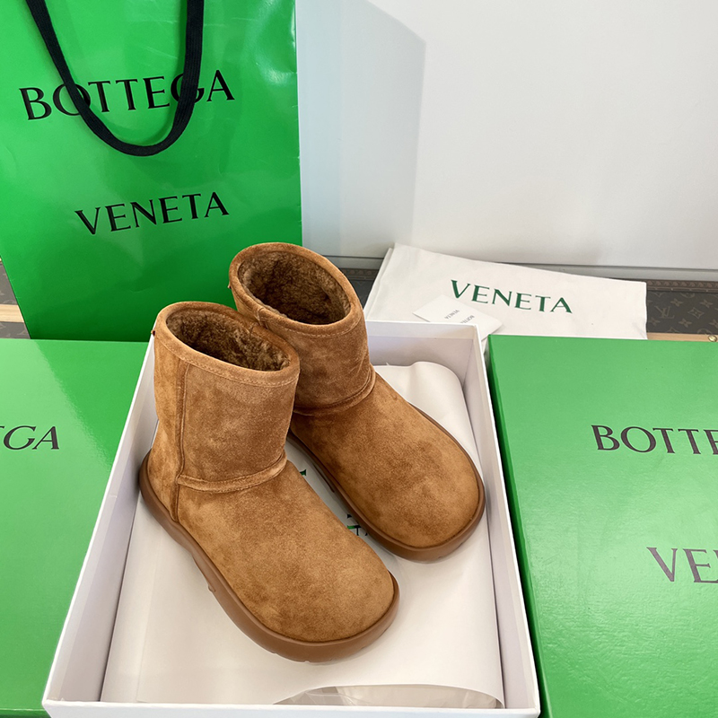 보테가베네타 스웨이드 스냅 앵클 부츠