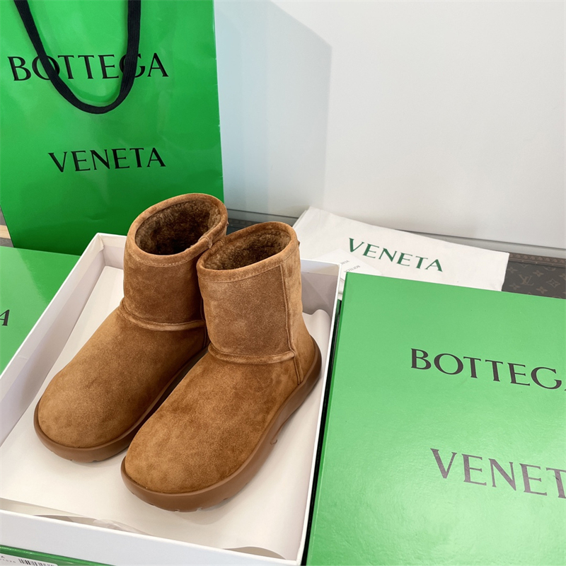 보테가베네타 스웨이드 스냅 앵클 부츠