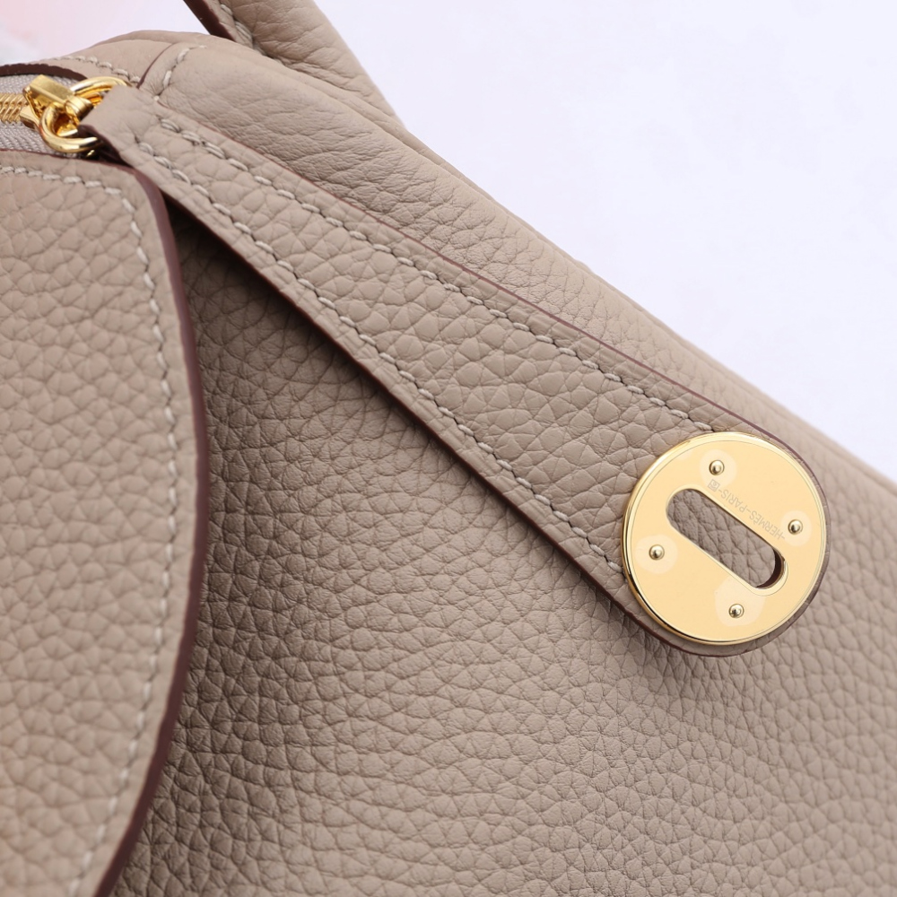 에르메스 린디 26