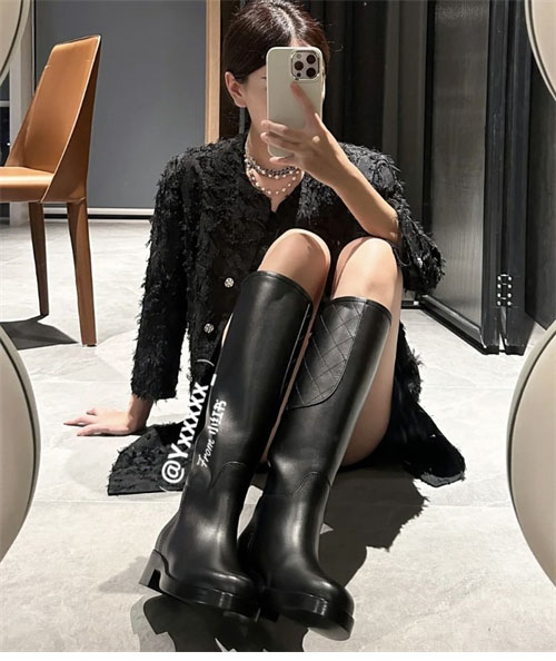 샤넬 cc로고 22b 하이 부츠