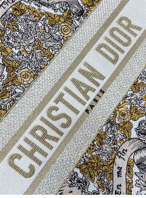 디올 북 토트백 미디엄 어라운드 더 월드 라떼 골드