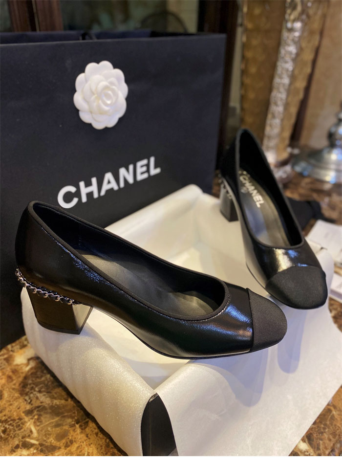 샤넬 체인 펌프스