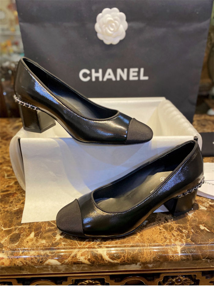 샤넬 체인 펌프스