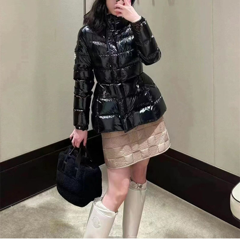 몽클레어 Barante 바란테 후드 숏 다운 패딩 자켓