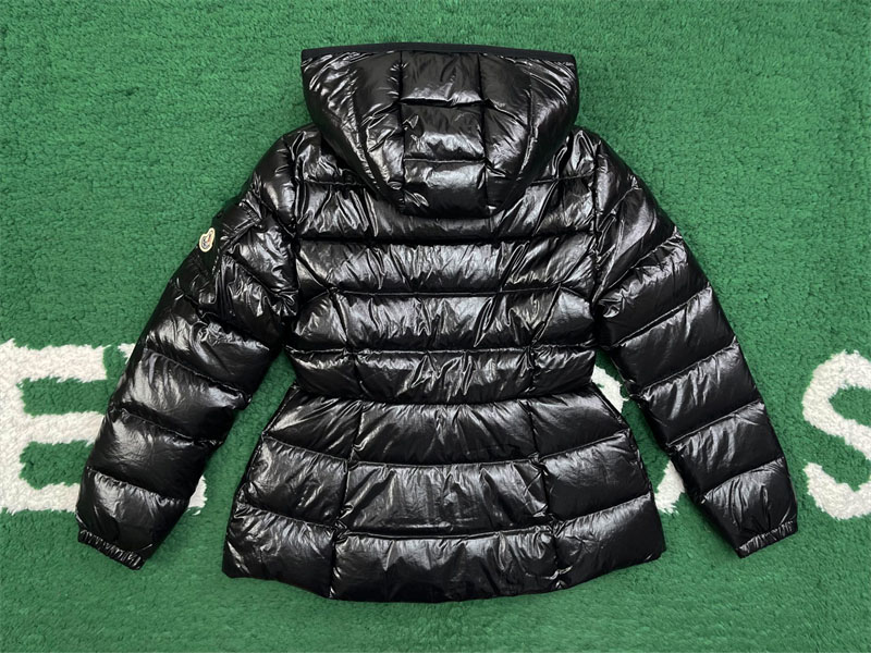 몽클레어 Barante 바란테 후드 숏 다운 패딩 자켓