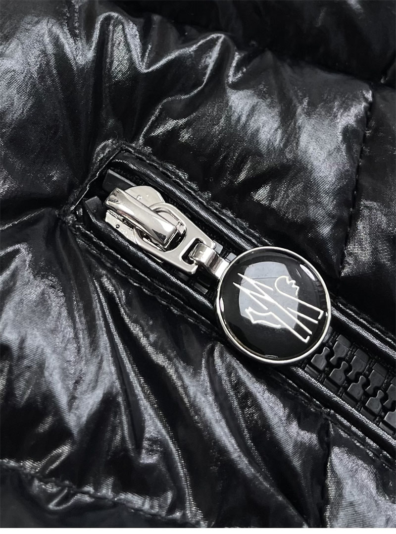 몽클레어 Barante 바란테 후드 숏 다운 패딩 자켓