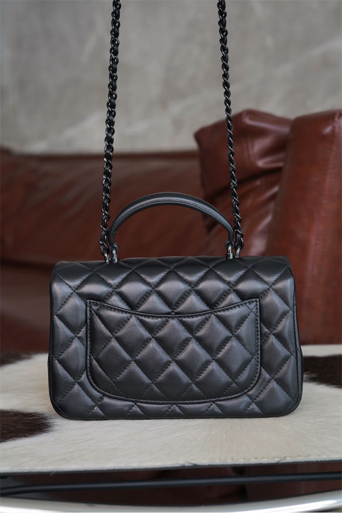 샤넬 뉴미니 CF 탑핸들 쏘블랙