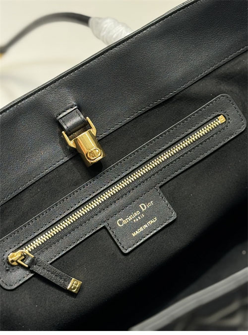 디올 뚜주흐 백 라지 블랙 그래픽 까나쥬