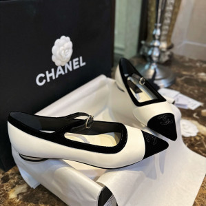 샤넬 22k 포인트 플랫 메리제인 슈즈