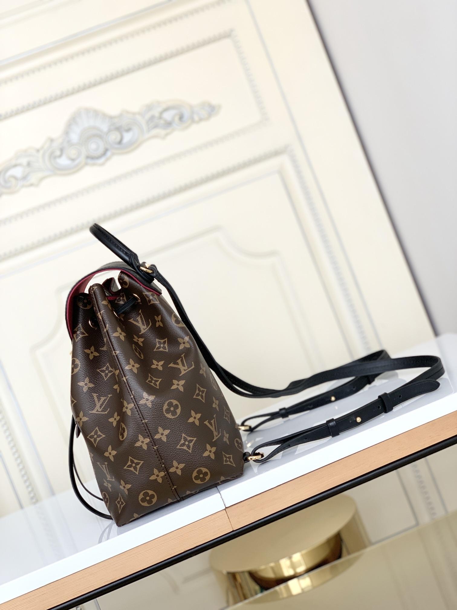 Louis Vuitton Montsouris PM