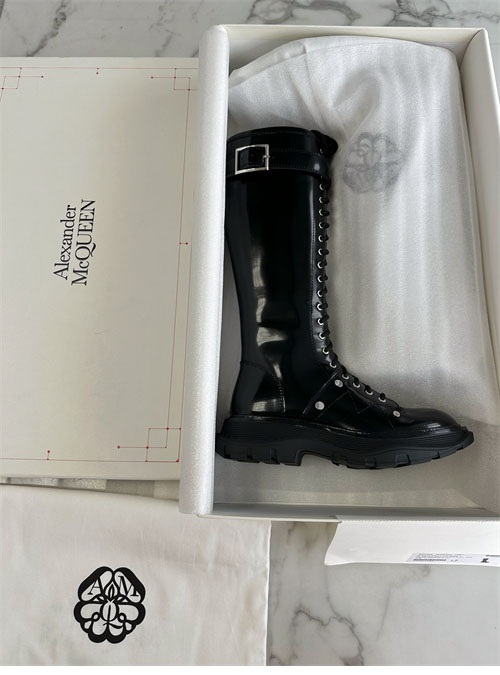 알렉산더 맥퀸 트레드 슬릭 부츠