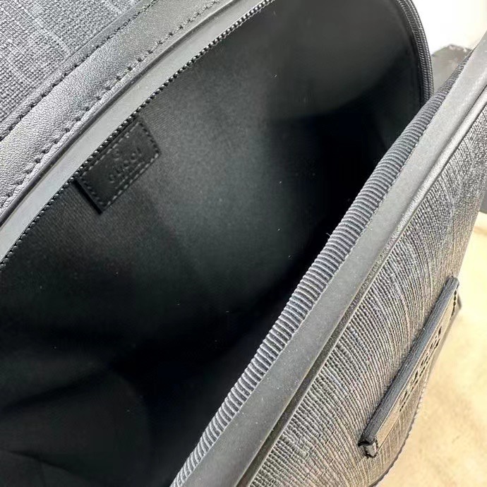 구찌 시그니처 GG 수프림 캔버스 백팩 28*44*15.5CM