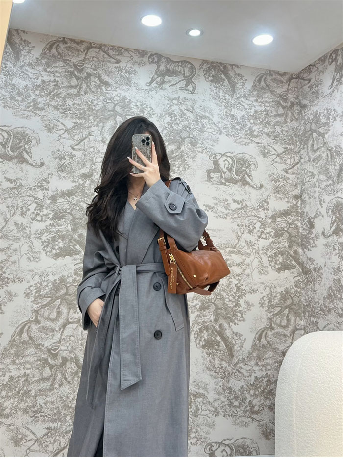 디올 D-Journey 디저니 스몰 백 카멜 매크로 까나쥬