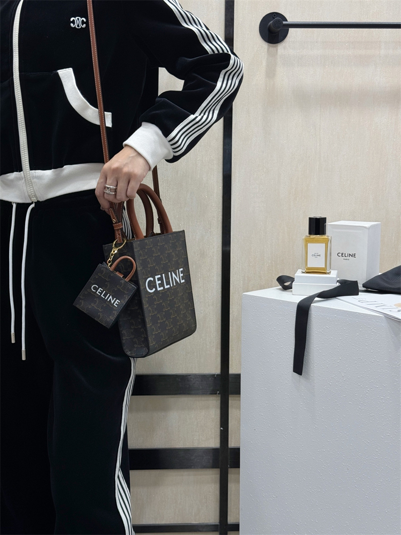 셀린느 마이크로 버티컬 카바스백 101492