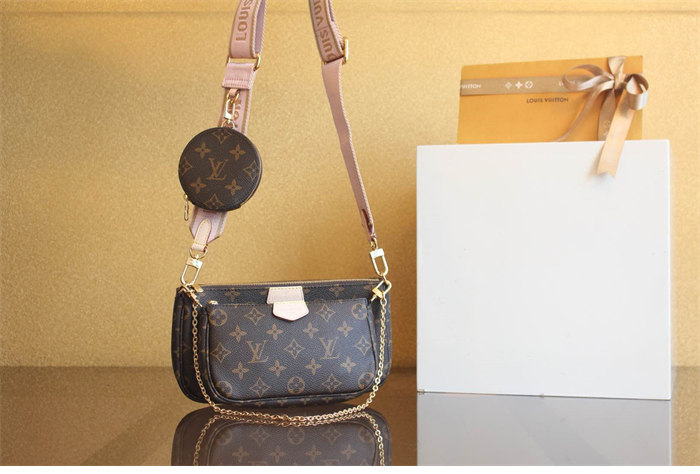 루이비통 멀티 포쉐트 악세수아 모노그램 M44840