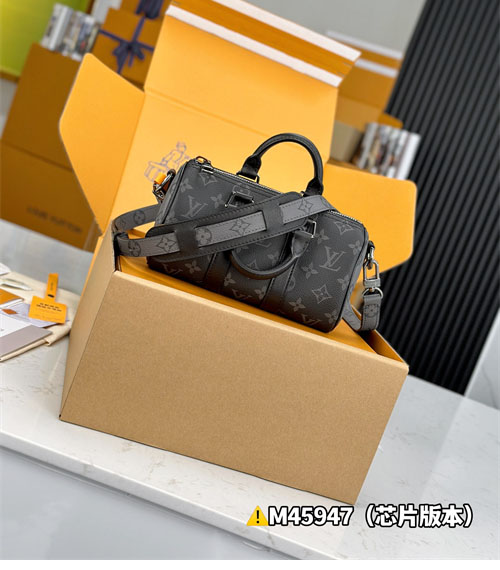 루이비통 키폴 XS 이클립스 미니 크로스백 M45947