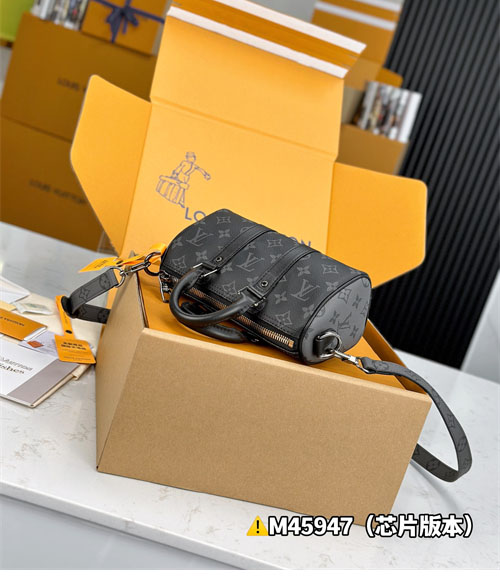 루이비통 키폴 XS 이클립스 미니 크로스백 M45947