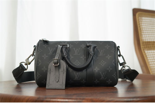 루이비통 이클립스 모노그램 리버스 키폴 반둘리에 25 M46271