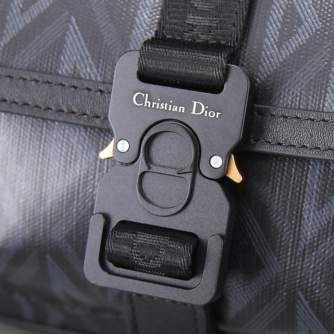 Dior Mini Hit The Road