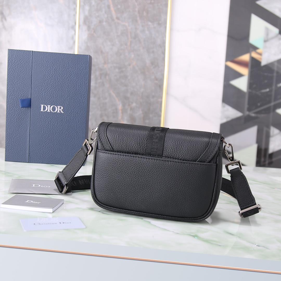 Dior Mini Hit The Road