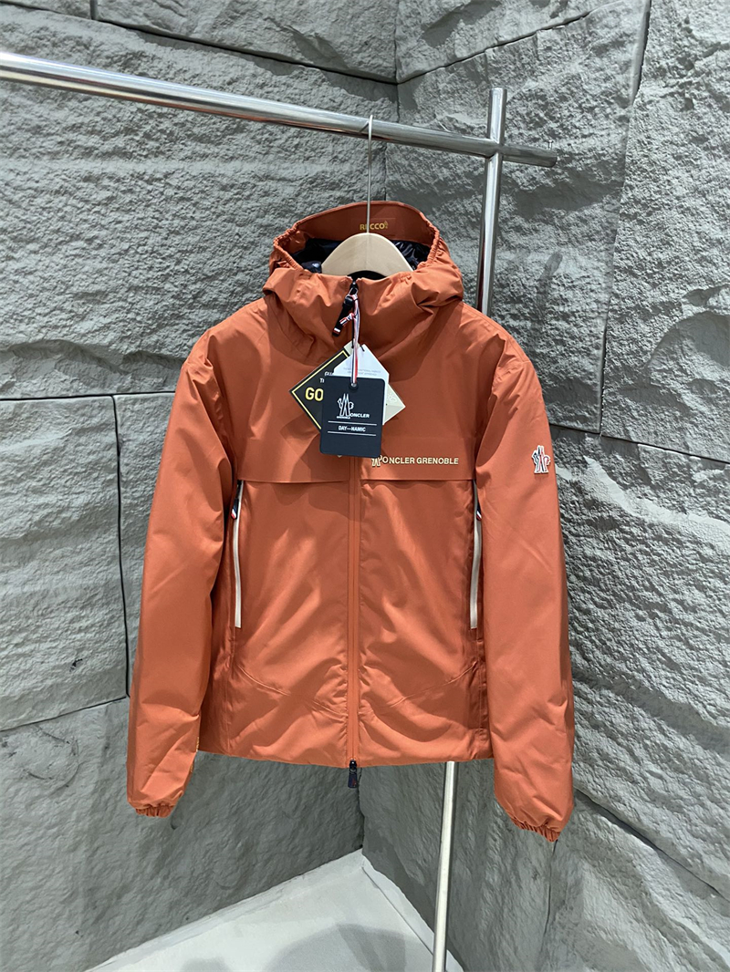 몽클레어 그레노블 쉽톤 윈드브레이커 후드 블랙