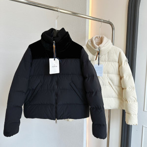 몽클레어 아우프리크 Auffrique 숏 다운 패딩 자켓