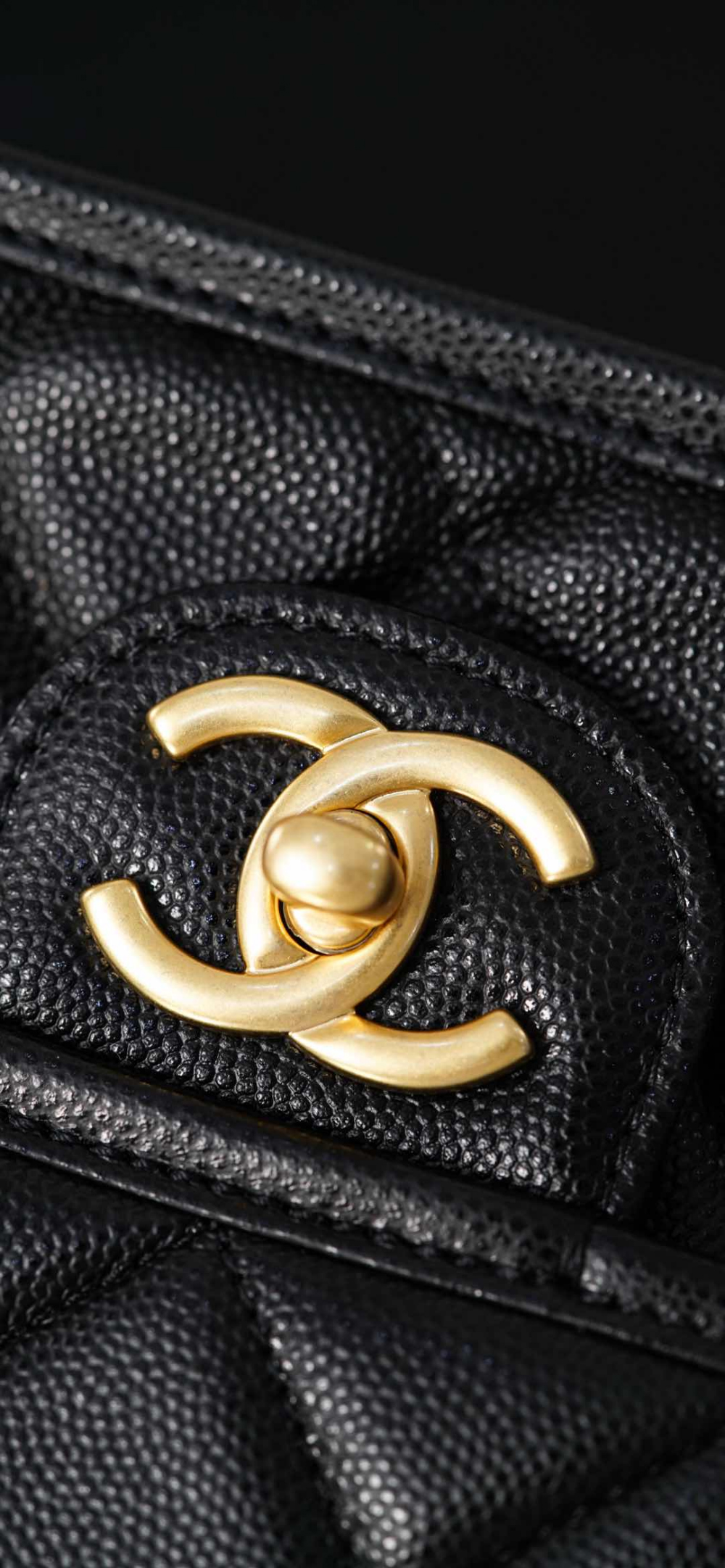 샤넬 Small Backpack Caviar