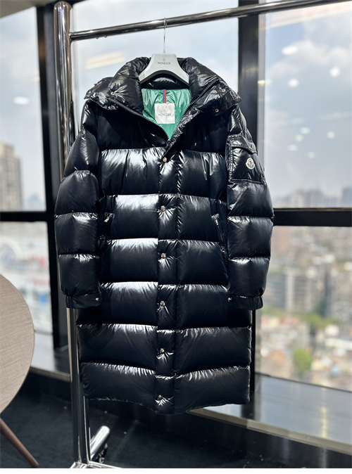 몽클레어 하노베리안 Hanoverian 롱 다운 패딩 자켓