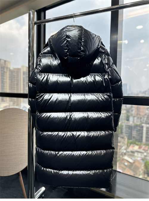 몽클레어 하노베리안 Hanoverian 롱 다운 패딩 자켓