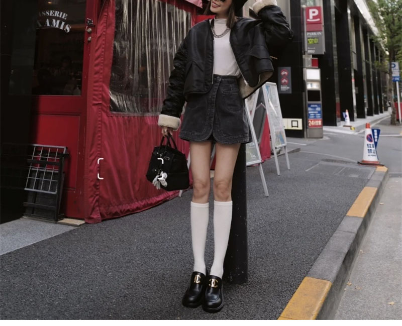 샤넬 22k CC 로고 로퍼 （터보）