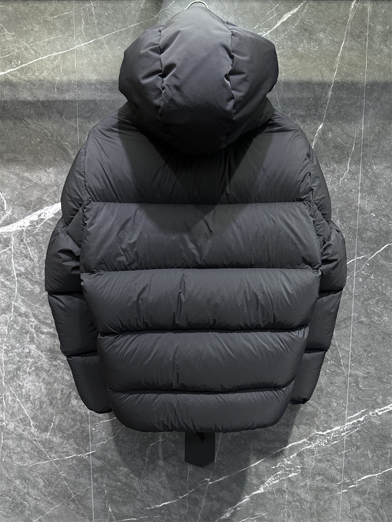 몽클레어 Forez 포레즈 후드 숏 다운 자켓