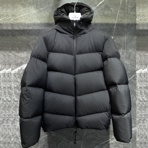 몽클레어 Forez 포레즈 후드 숏 다운 자켓