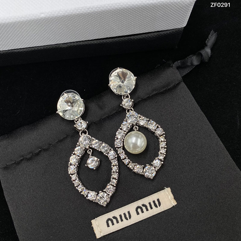 미우미우 크리스탈 펄 이어링